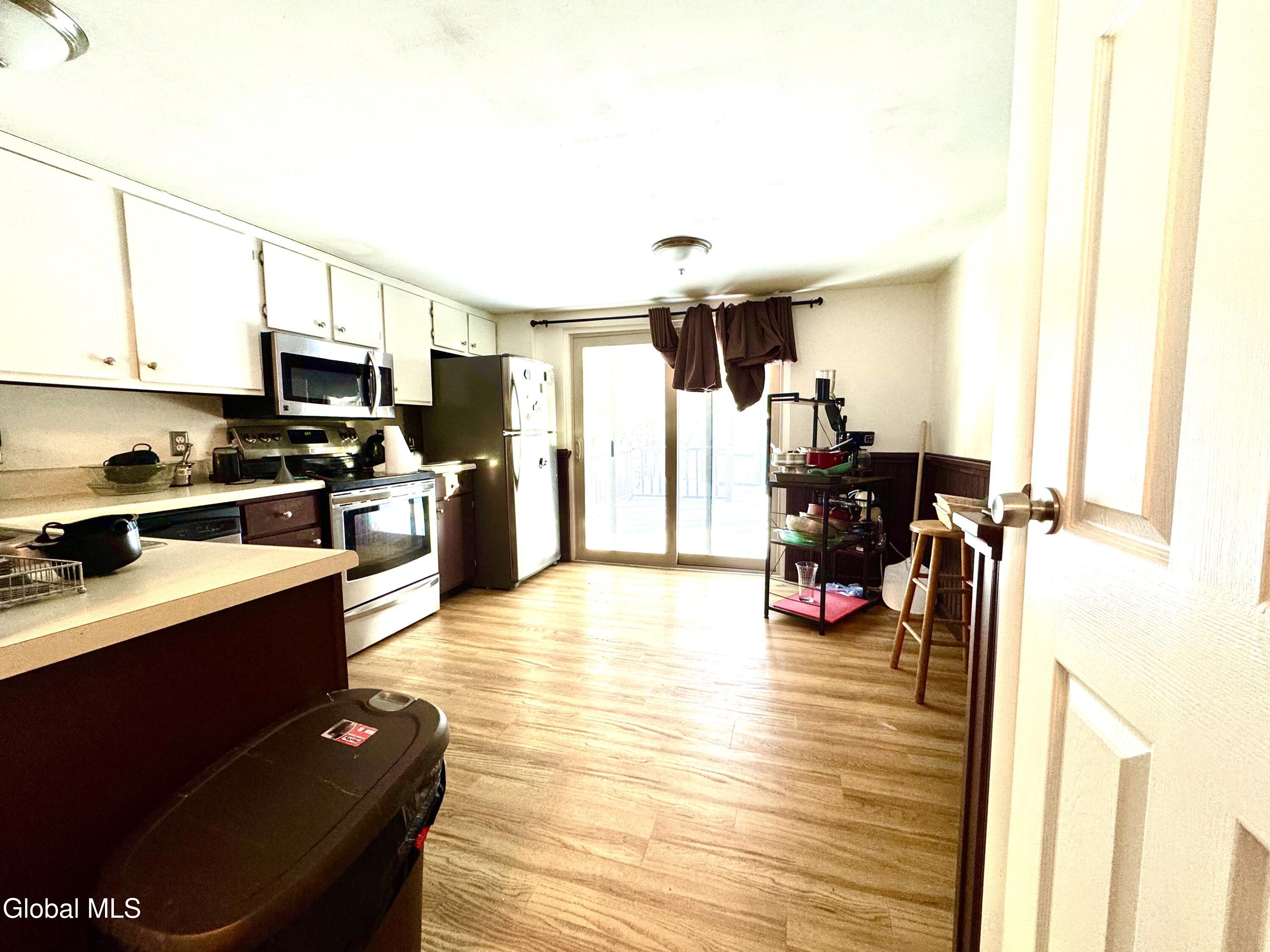 48 Wake Robin Road Ballston Spa, NY 12020 - Photo 4 of 19 IMG_3111