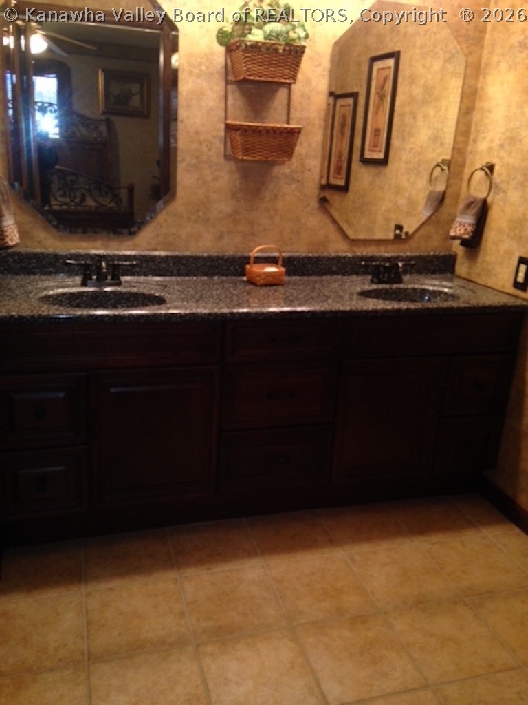 142 Ridgeview Drive Scott Depot, WV 25560 - Photo 20 of 28 Gallery Image 20