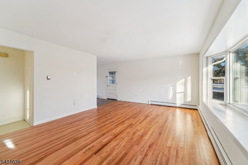 30 Scenic Drive Andover, NJ 07821 - Photo 2 of 30