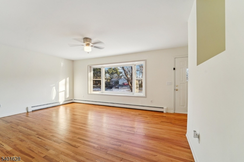 30 Scenic Drive Andover, NJ 07821 - Photo 3 of 30