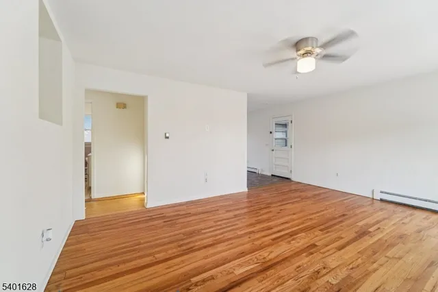 $379,900 | 30 Scenic Drive, Andover, NJ 07821