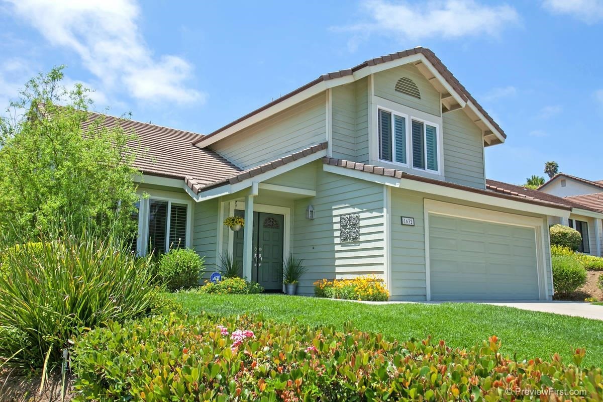 1632 Swallowtail Road Encinitas, CA 92024 - Photo 2 of 25