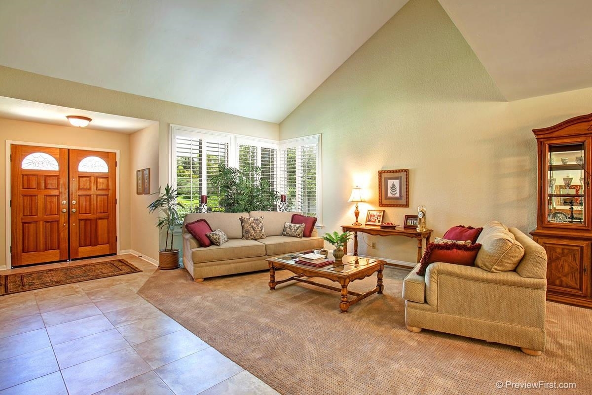 1632 Swallowtail Road Encinitas, CA 92024 - Photo 3 of 25