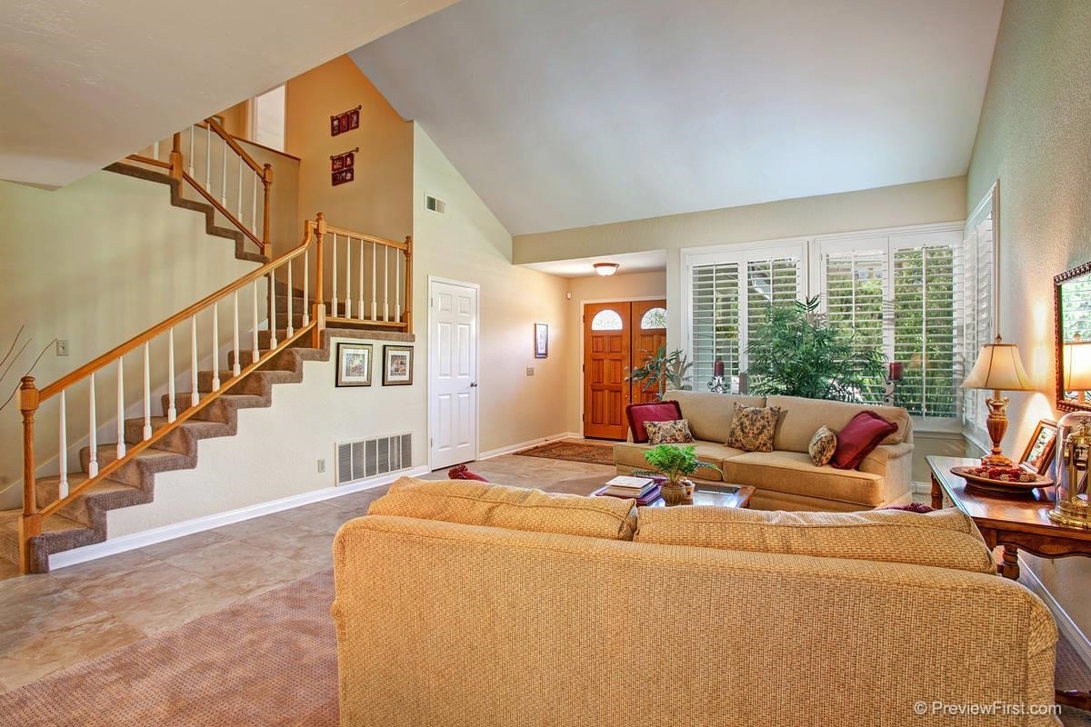1632 Swallowtail Road Encinitas, CA 92024 - Photo 4 of 25
