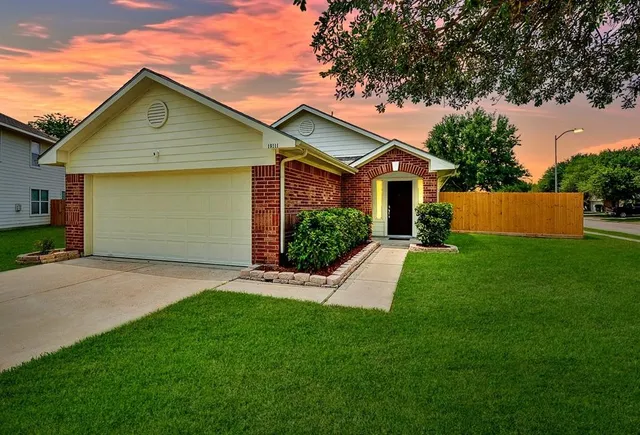$2,100 | 19111 Remington Manor Drive, Cypress, TX 77433