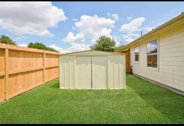 $2,100 | 19111 Remington Manor Drive, Cypress, TX 77433