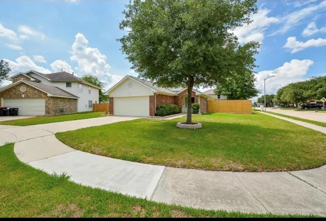 $2,100 | 19111 Remington Manor Drive, Cypress, TX 77433