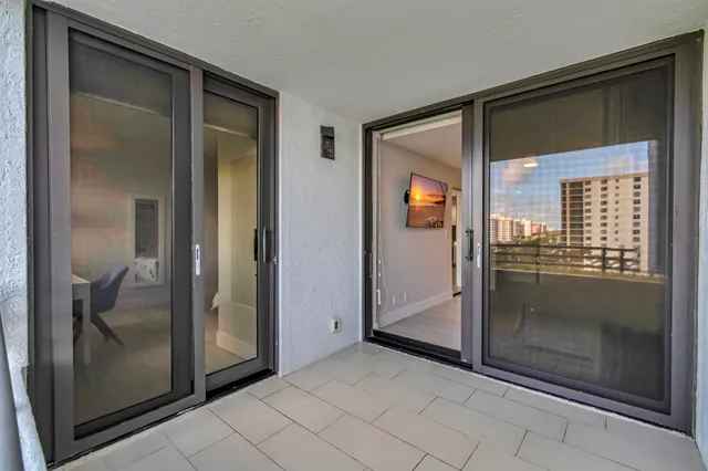 $1,750,000 | 3450 South Ocean Boulevard, Unit 806, Highland Beach, FL 33487