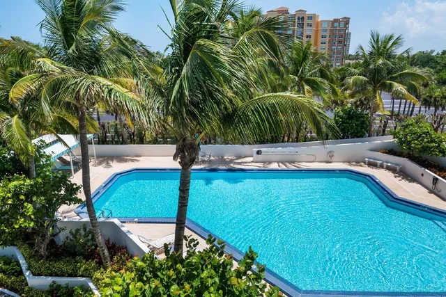 $1,750,000 | 3450 South Ocean Boulevard, Unit 806, Highland Beach, FL 33487