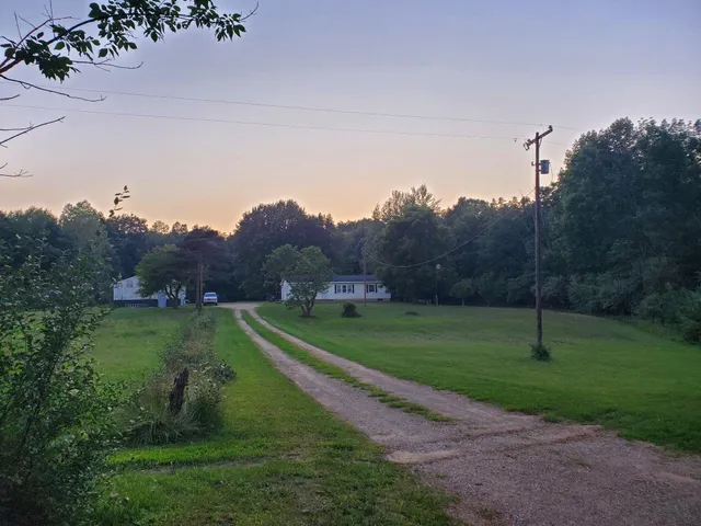 $224,500 | 348 39th Street, Allegan, MI 49010