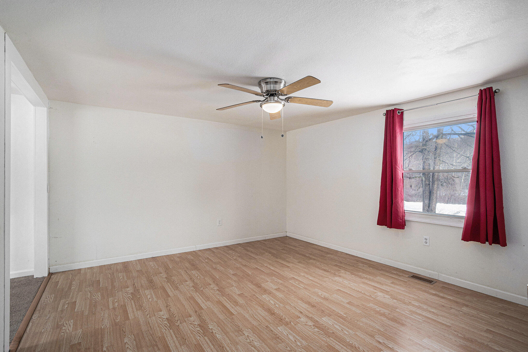 348 39th Street Allegan, MI 49010 - Photo 16 of 21 015_34839thstreet_8_661