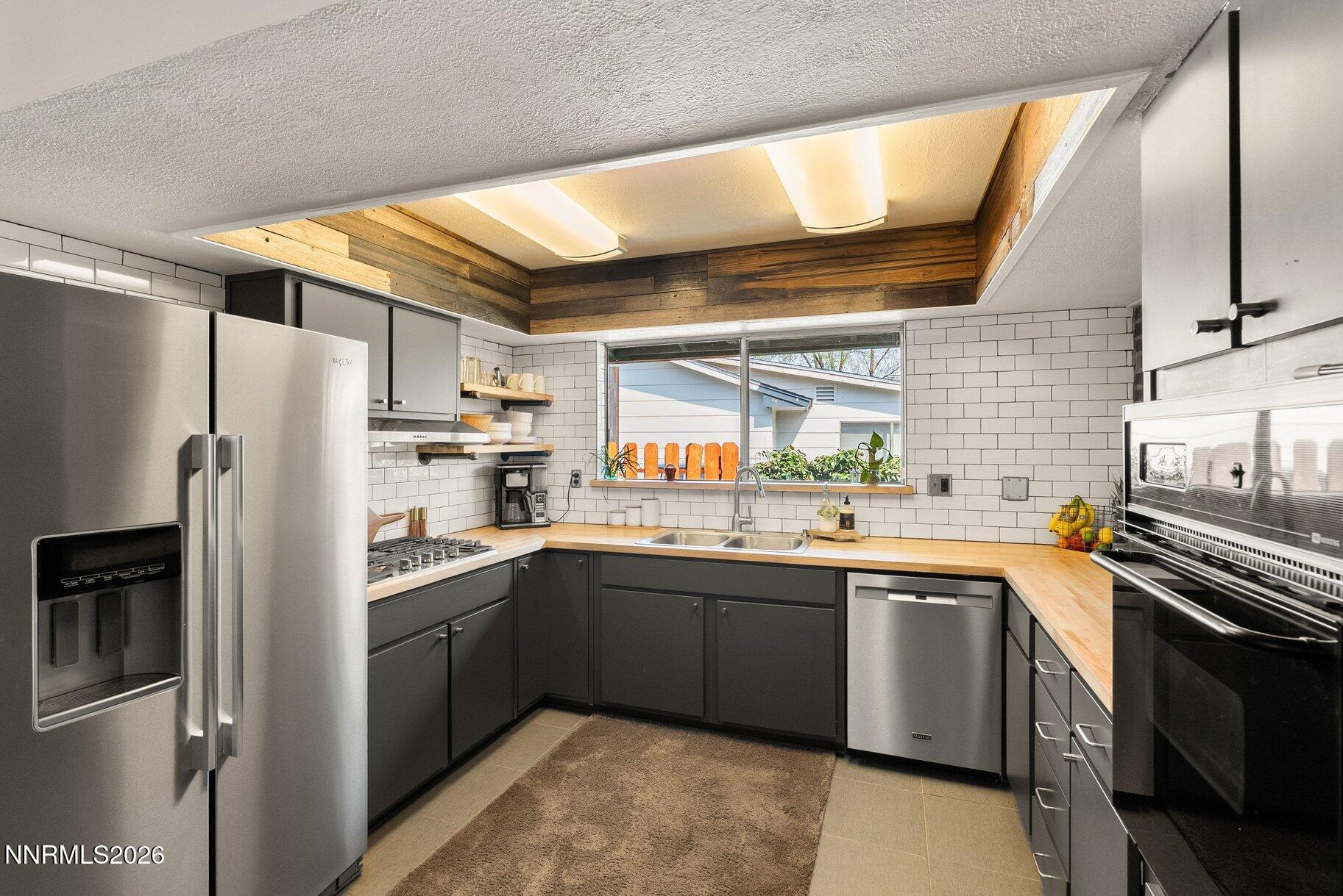 1580 Foster Drive Reno, NV 89509 - Photo 2 of 50 002_25-print-1580_foster_dr_-21_312