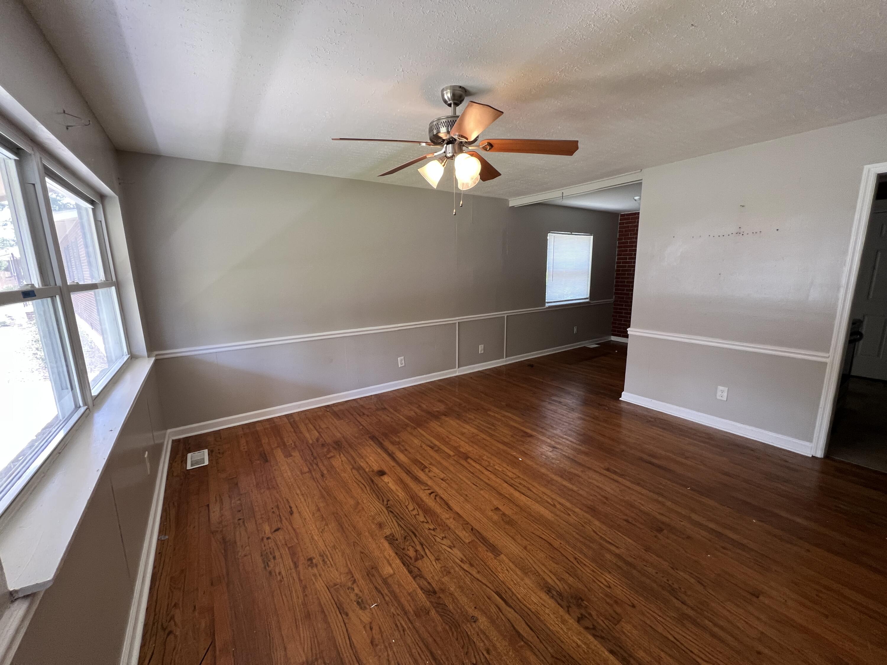 1825 Medlar Street Augusta, GA 30906 - Photo 2 of 14 IMG_0642