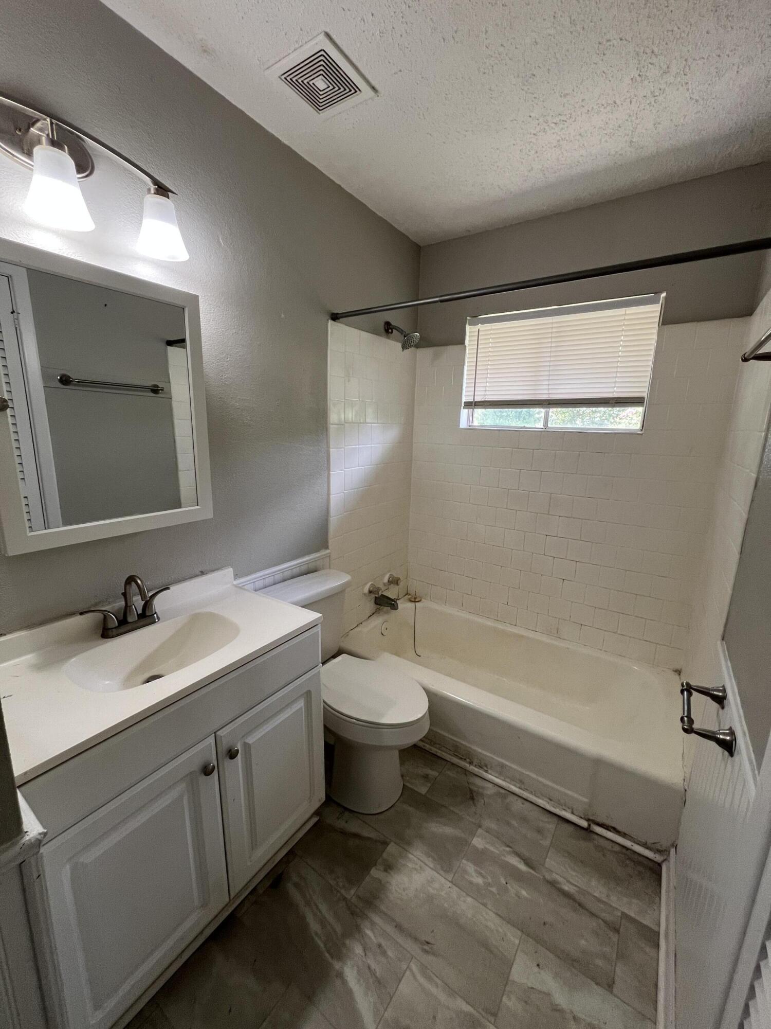 1825 Medlar Street Augusta, GA 30906 - Photo 8 of 14 IMG_0648