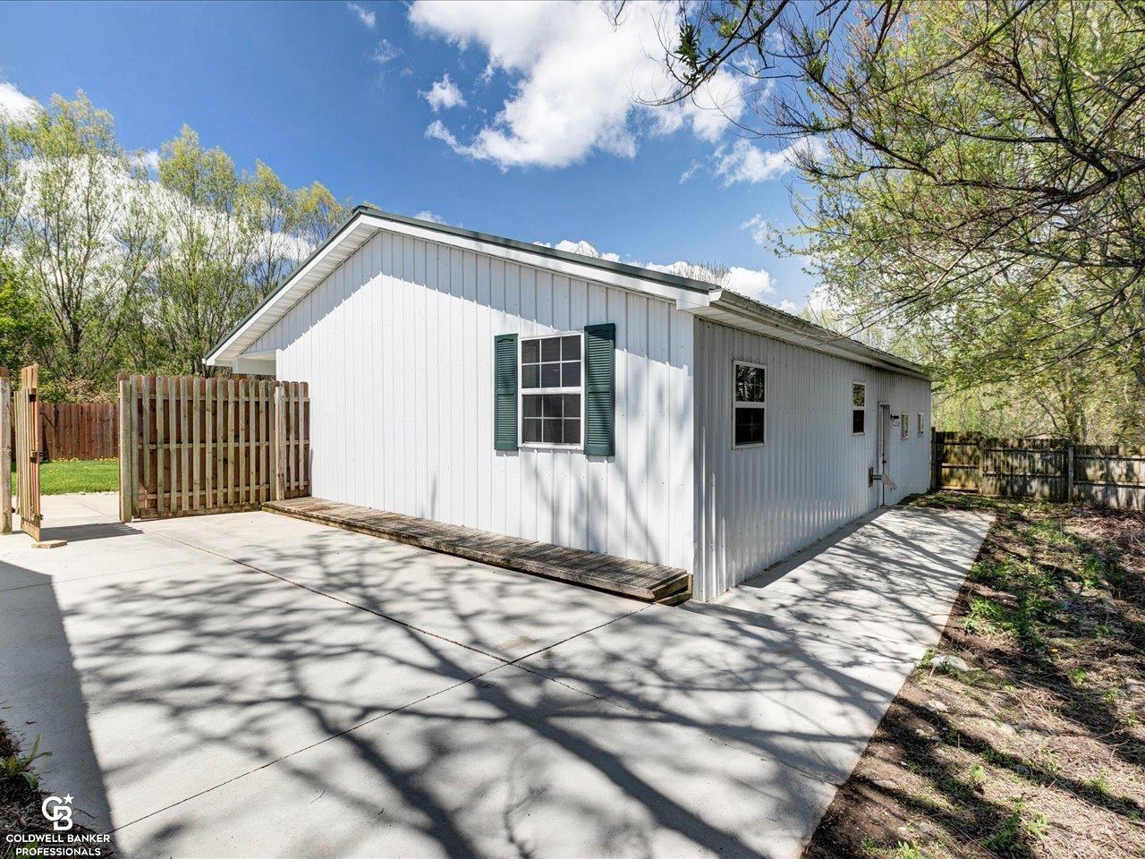 5460 McIntyre Road North Street, MI 48049 - Photo 23 of 33 50174434-fde864e2-78f5-4b5f-8a82-ac151ed628a3.JPG
