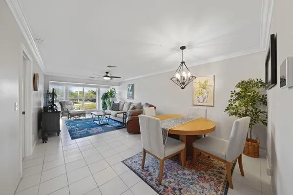 $1,975 | 2835 Southwest 13th Street, Unit 201, Delray Beach, FL 33445