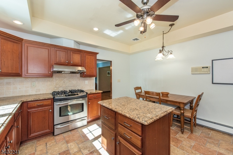 232 Ridge Road West Milford, NJ 07480 - Photo 9 of 50