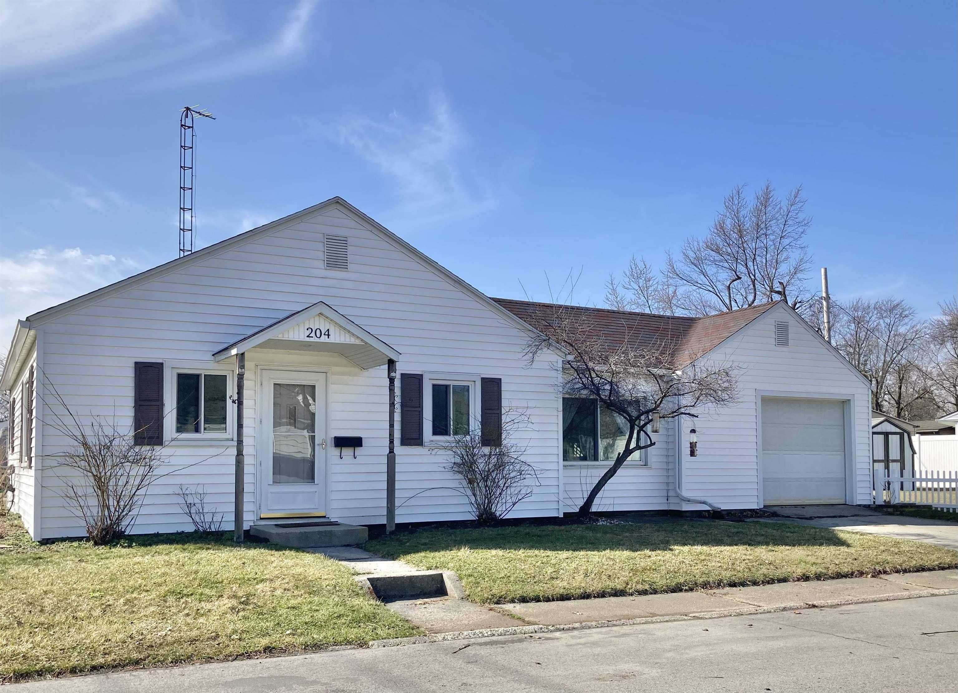 204 Park Place Decatur, IN 46733 - Photo 1 of 17