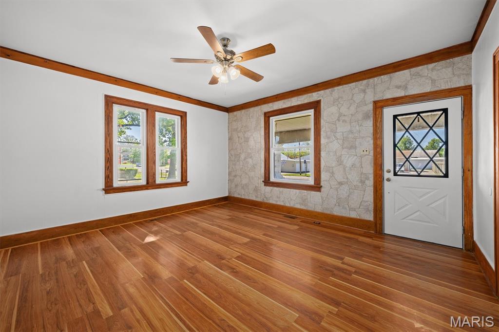 709 West Main Street Mount Olive, IL 62069 - Photo 4 of 39