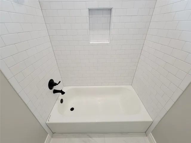 $455,000 | 10312 Lakewood Drive, Conroe, TX 77385