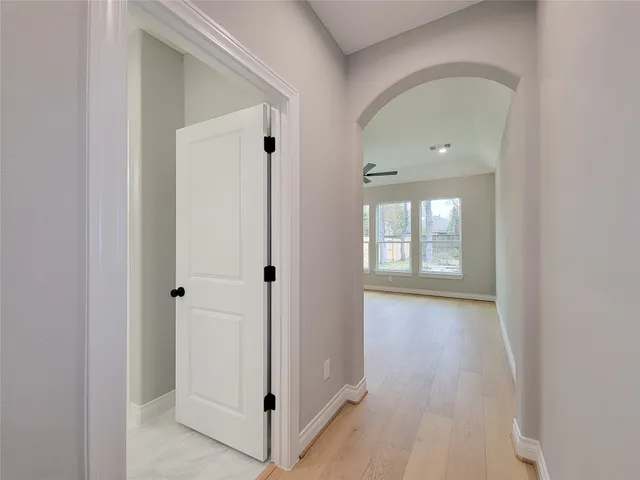 $455,000 | 10312 Lakewood Drive, Conroe, TX 77385