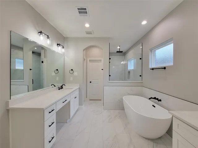 $455,000 | 10312 Lakewood Drive, Conroe, TX 77385