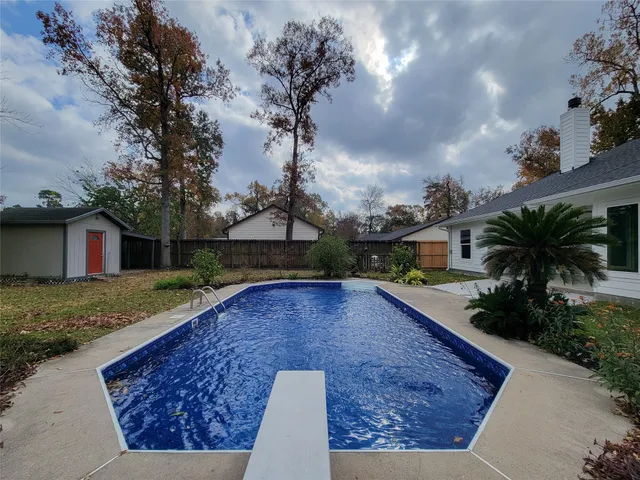 $455,000 | 10312 Lakewood Drive, Conroe, TX 77385