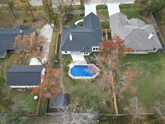 $455,000 | 10312 Lakewood Drive, Conroe, TX 77385