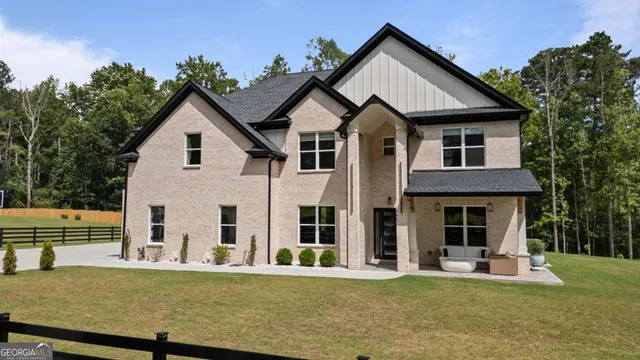 $1,200,000 | 1437 Leach Drive, Grayson, GA 30017