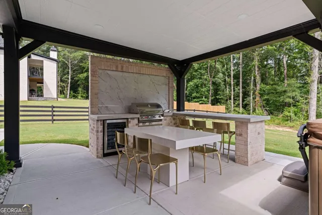 $1,200,000 | 1437 Leach Drive, Grayson, GA 30017