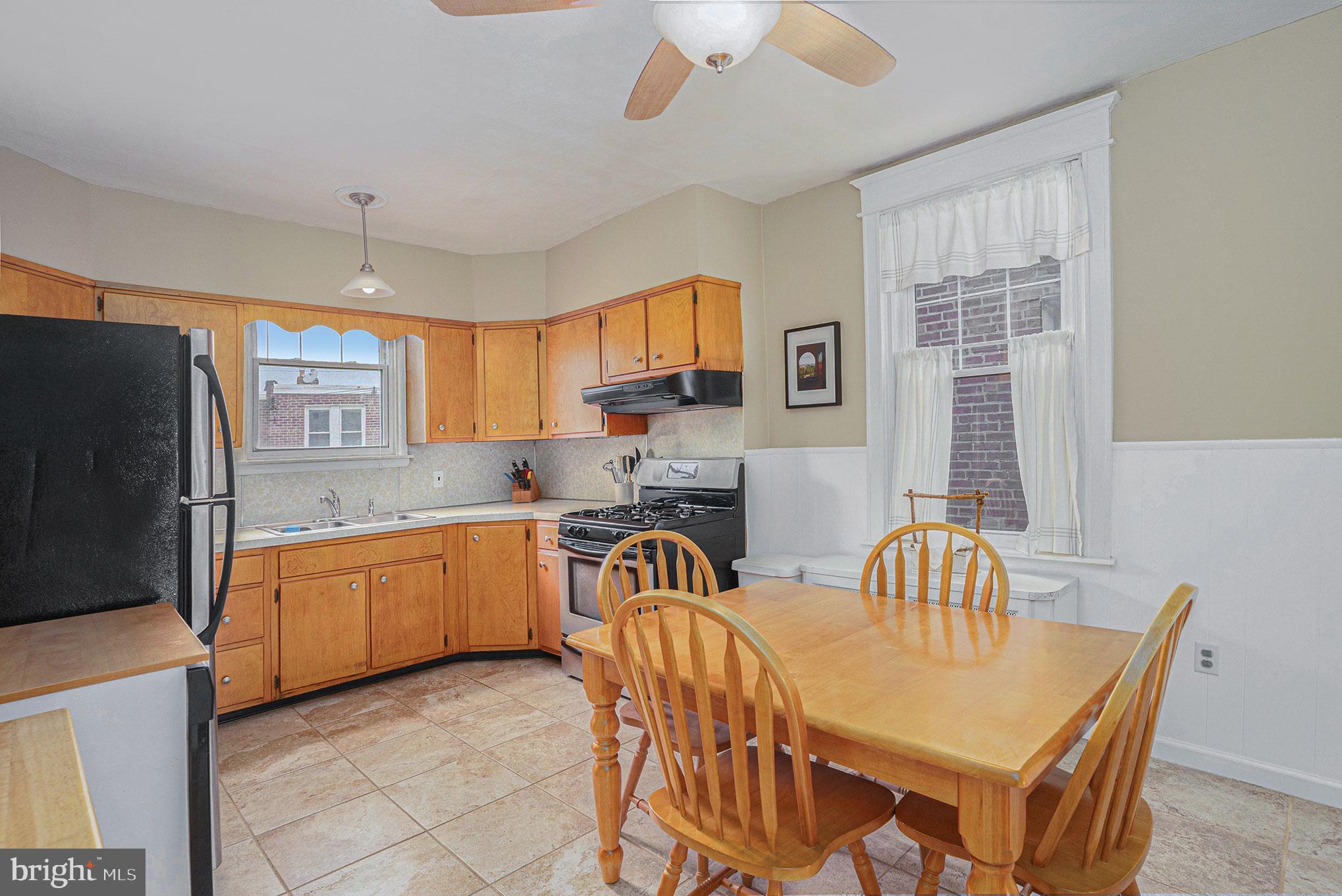 640 Roxborough Avenue Philadelphia, PA 19128 - Photo 13 of 26 Kitchen