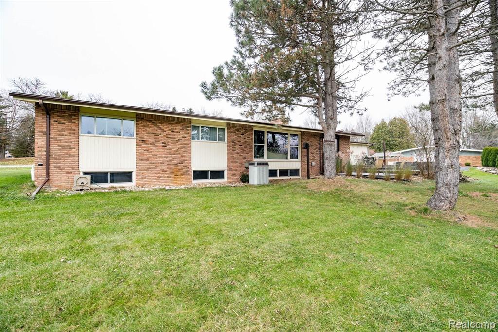210 Donegal Drive Rochester Hills, MI 48309 - Photo 46 of 48