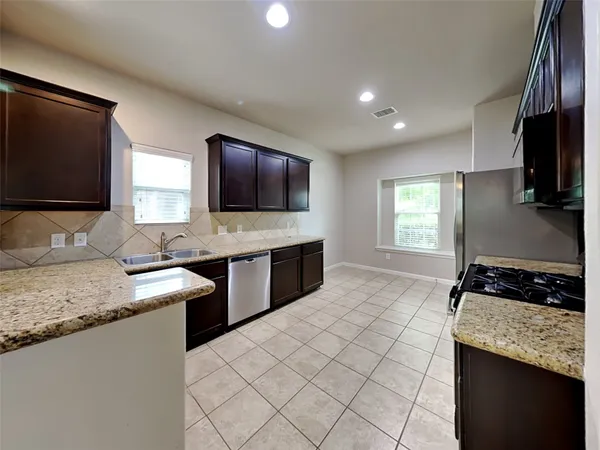 $1,945 | 18468 Sunrise Maple Drive, Montgomery, TX 77316