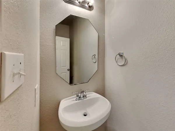 $1,945 | 18468 Sunrise Maple Drive, Montgomery, TX 77316