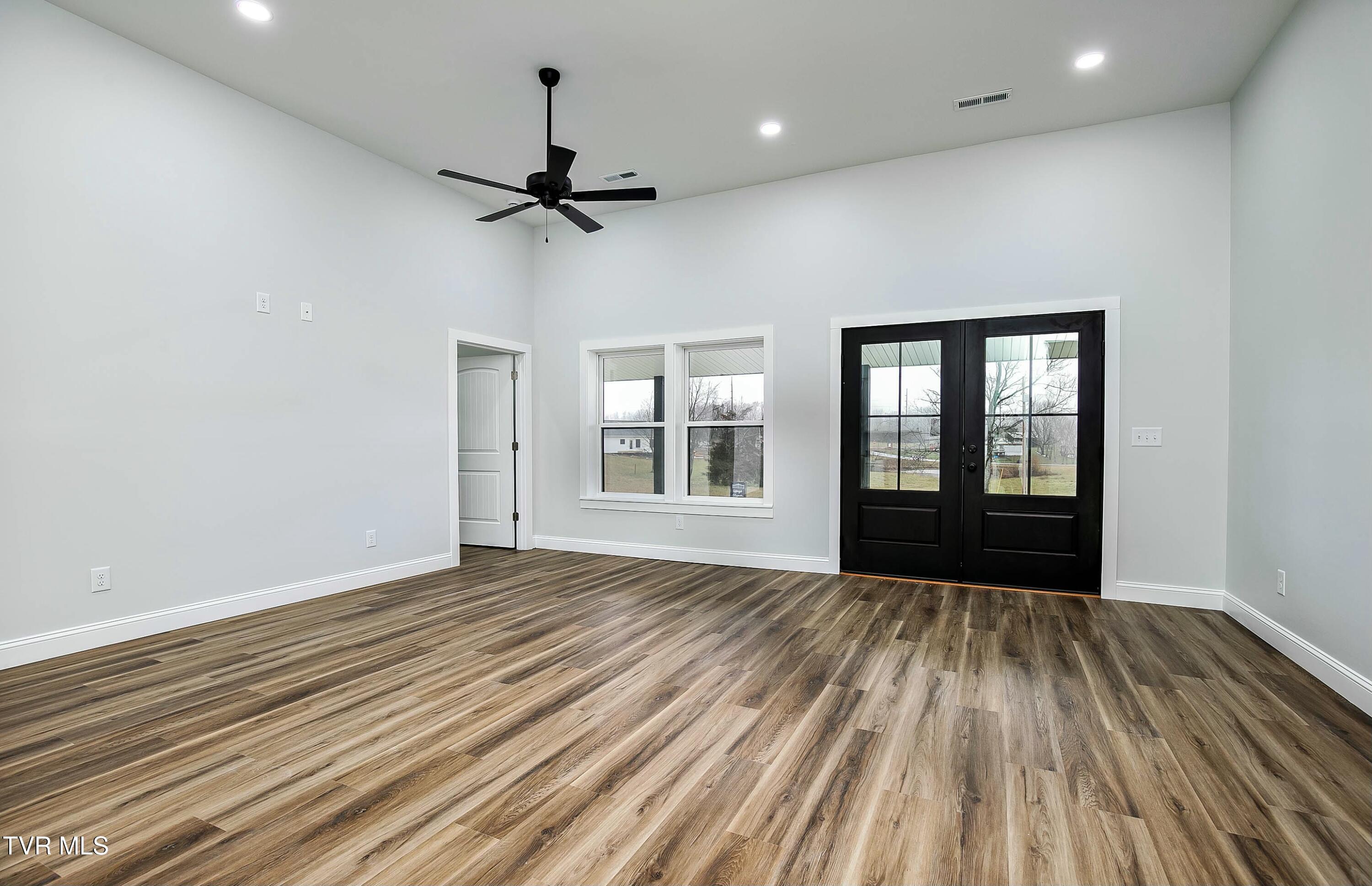 1285 Mt Zion Road Afton, TN 37616 - Photo 23 of 38 tempImagewcF3vW