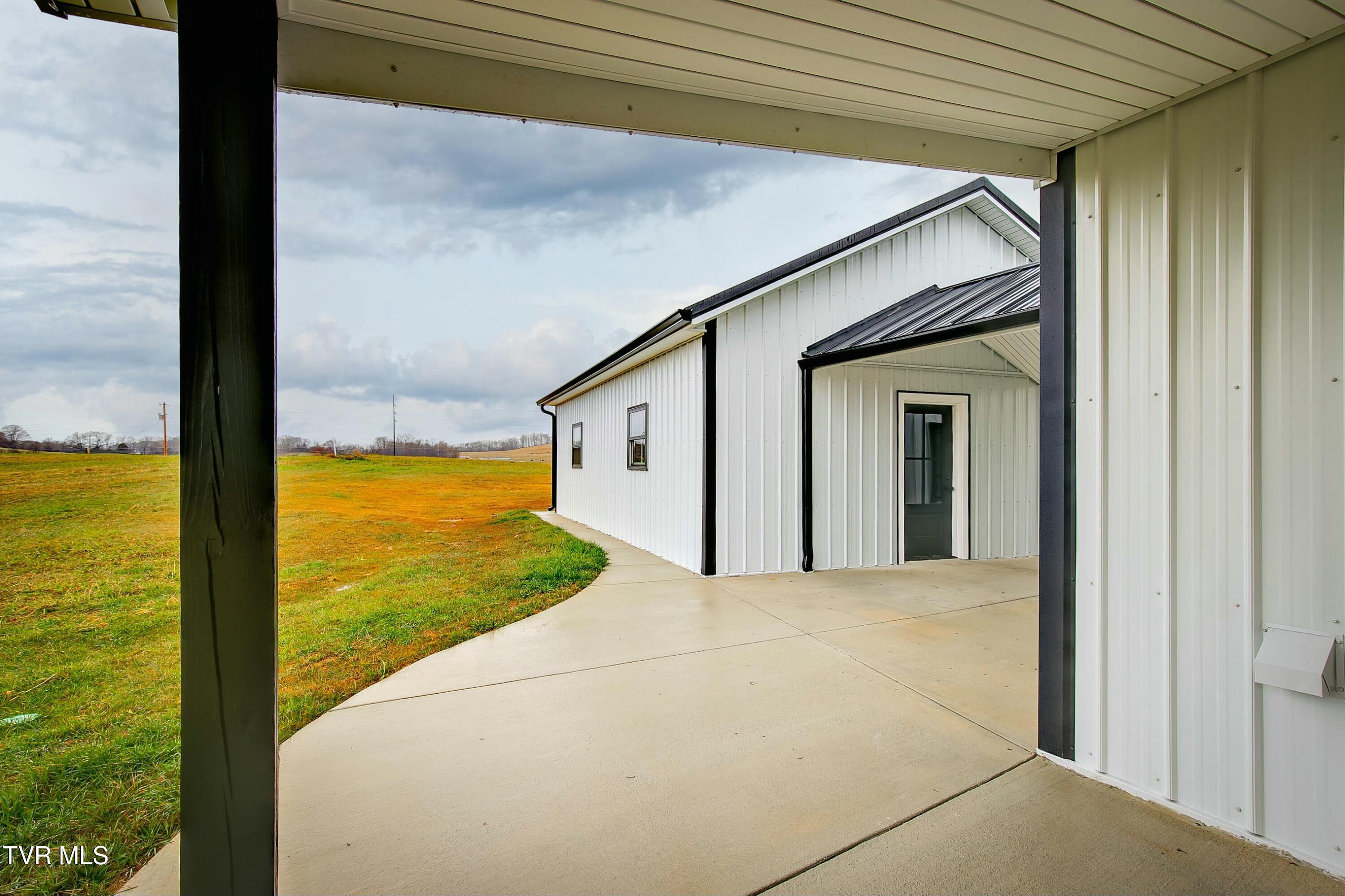 1285 Mt Zion Road Afton, TN 37616 - Photo 34 of 38 tempImageEd31o3