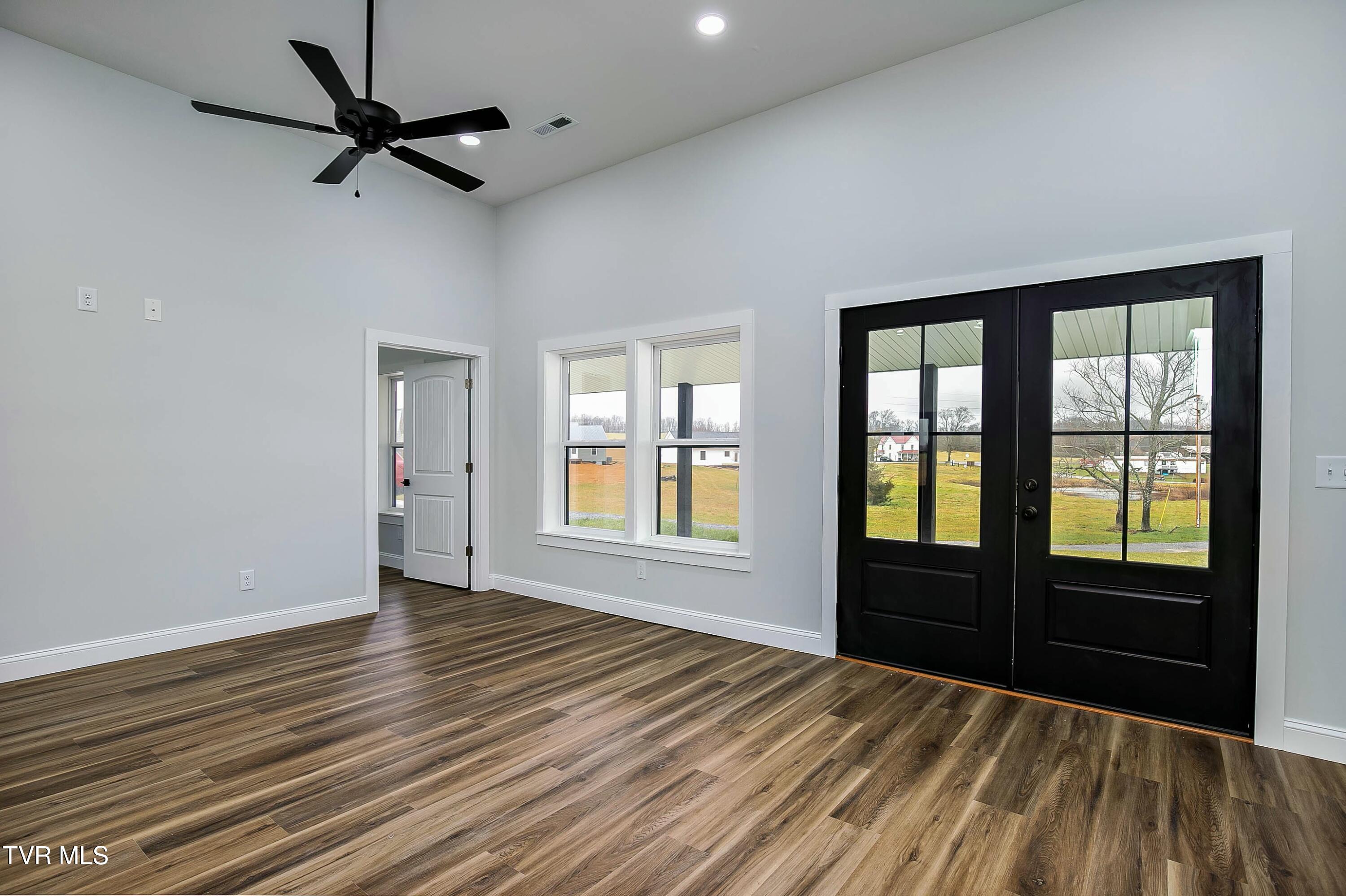 1285 Mt Zion Road Afton, TN 37616 - Photo 8 of 38 tempImageMlGoEV