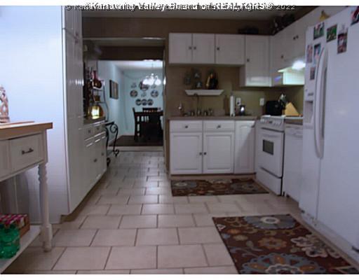67 Chestnut Road Elkview, WV 25071 - Photo 4 of 16 Kitchen.