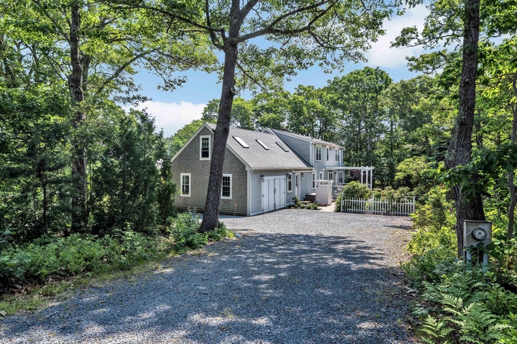 30 Bay Pine Road Harwich, MA 02645 - Photo 4 of 26 Gallery Image 4
