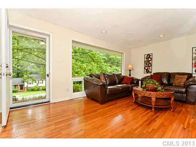 3000 Spring Valley Road Charlotte, NC 28210 - Photo 3 of 15 Gallery Image 3