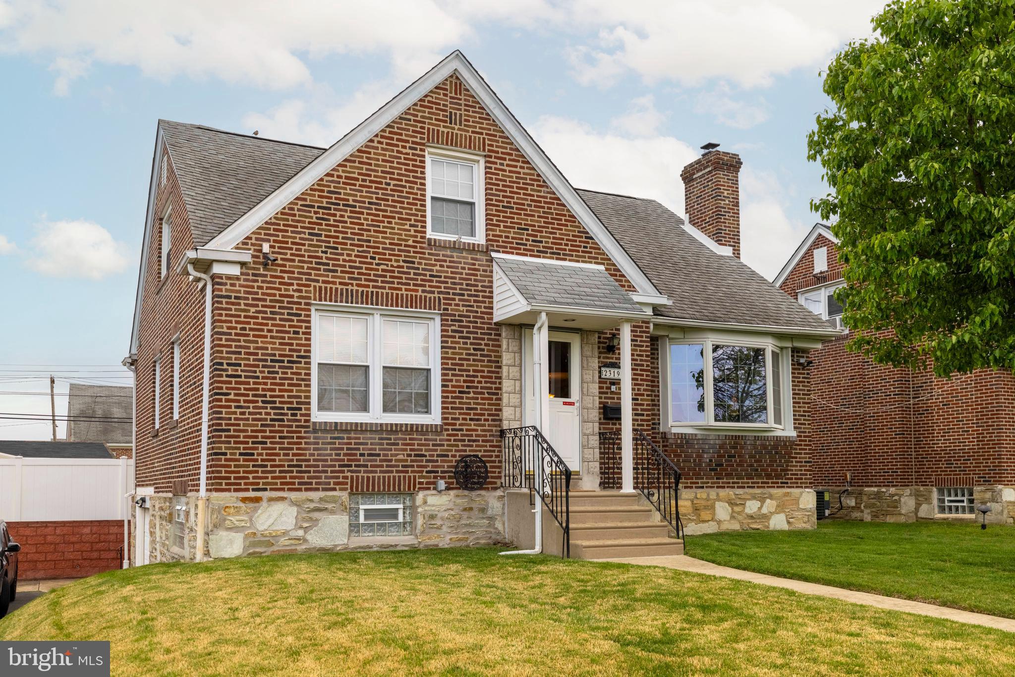 2319 Arthur Street Philadelphia, PA 19152 - Photo 1 of 29