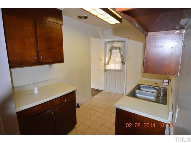 912 Beverly Drive Raleigh, NC 27610 - Photo 7 of 12 Photo 7