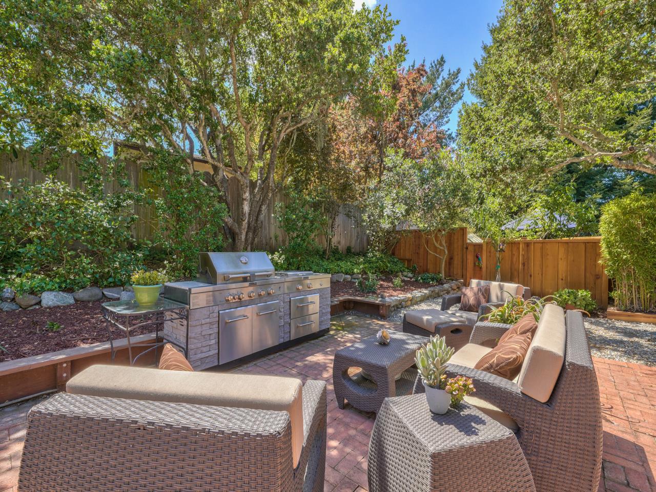 1289 Sylvan Road Monterey, CA 93940 - Photo 16 of 40 Gallery Image 16