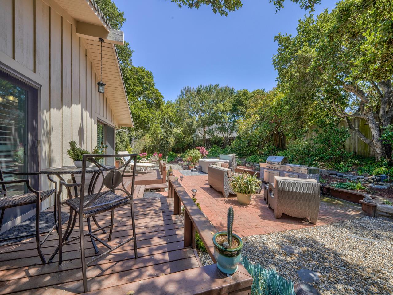 1289 Sylvan Road Monterey, CA 93940 - Photo 9 of 40 Gallery Image 9