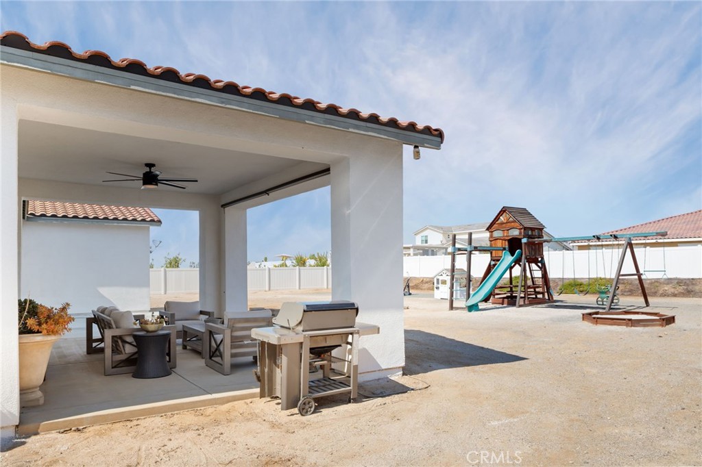 17042 Meteor Way Riverside, CA 92503 - Photo 63 of 75
