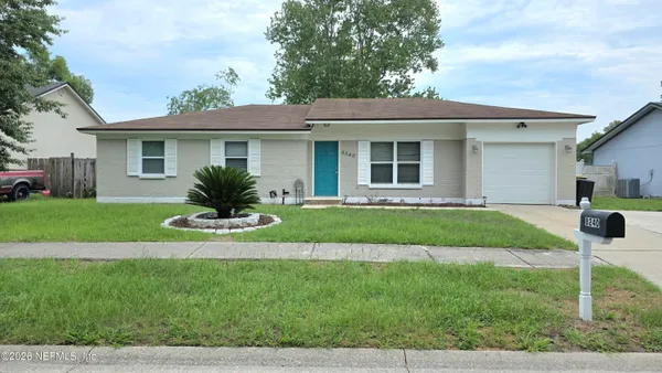 $1,595 | 8240 Pear Road, Jacksonville, FL 32210