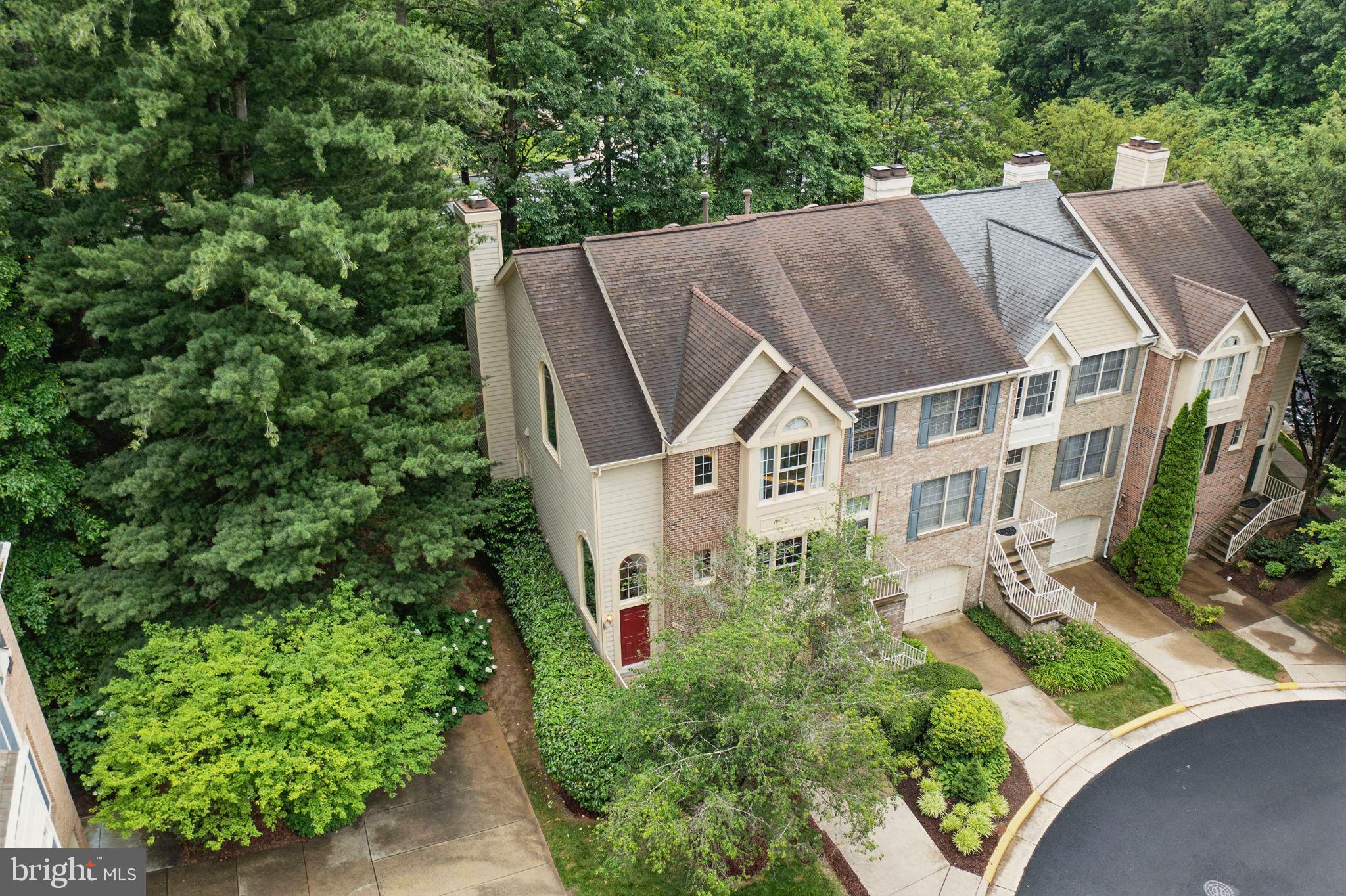 1393 Heritage Oak Way Reston, VA 20194 - Photo 45 of 80 an aerial view of a house