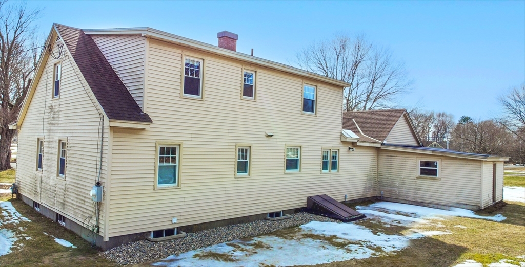 149 Prospect Street Hatfield, MA 01038 - Photo 3 of 36