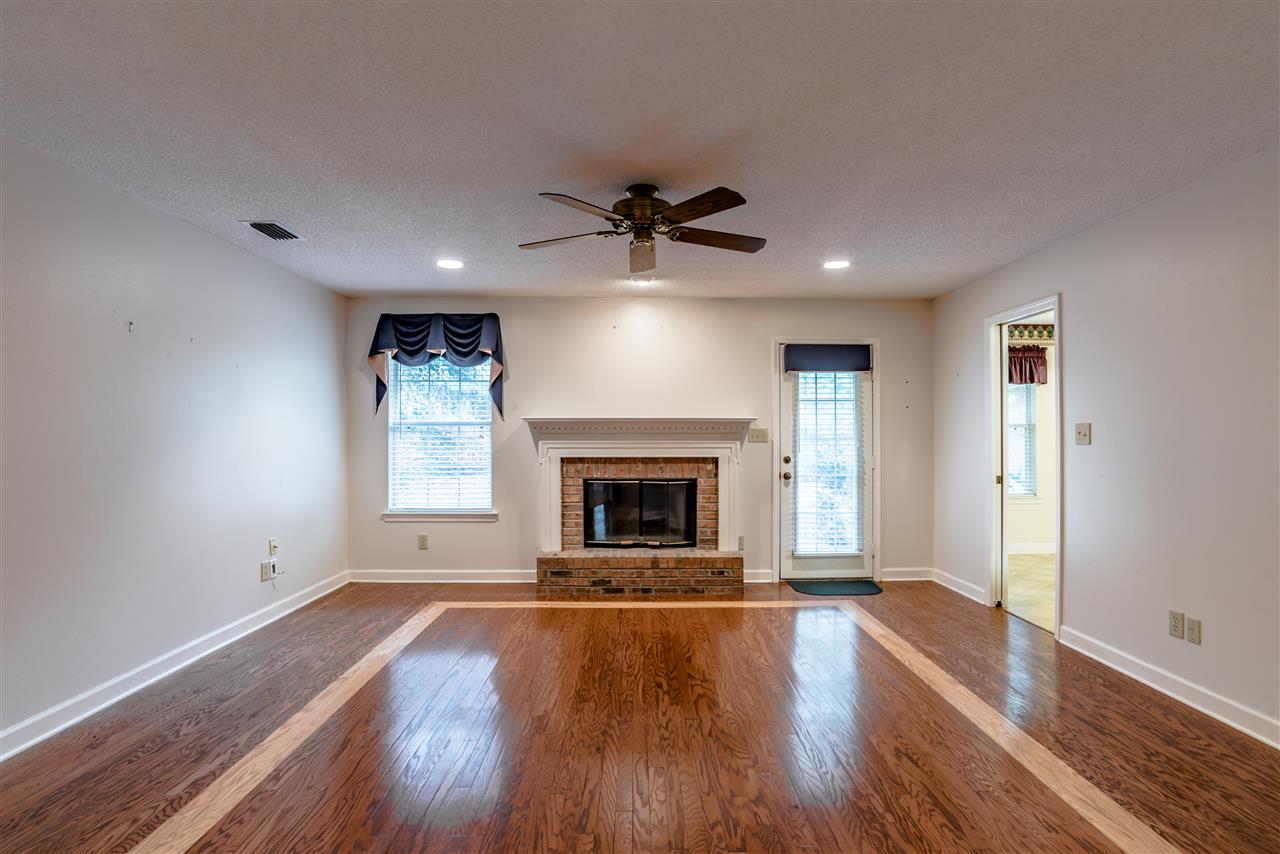 822 Artillery Range West Daphne, AL 36527 - Photo 6 of 29