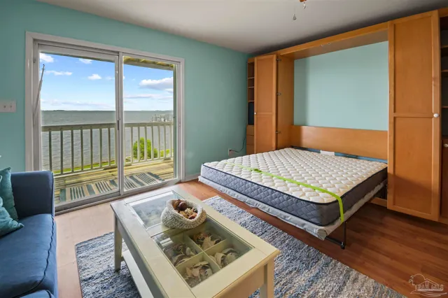 $275,000 | 5539 Soundside Drive, Unit N, Gulf Breeze, FL 32563